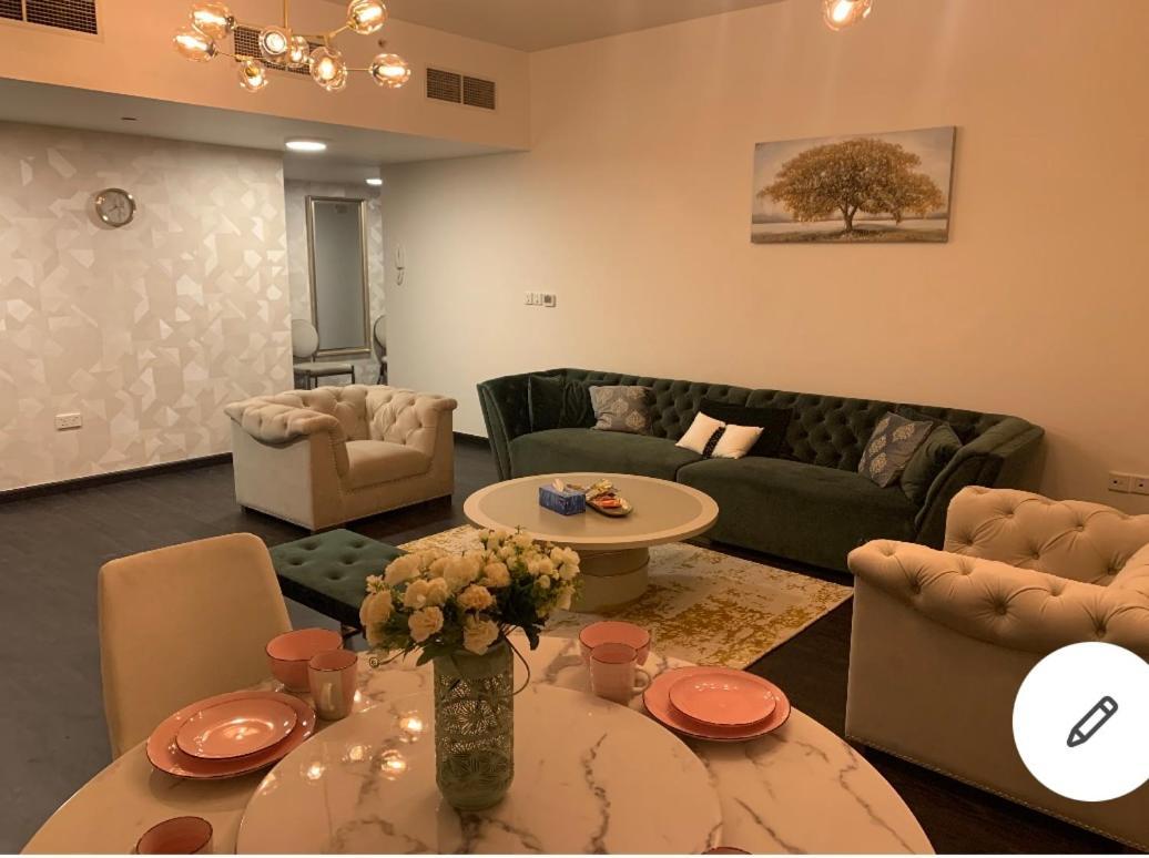 Usmans 1 Bedroom 4 Beds Jbr Huge Sea View 120 Sqm 2 Balconies Ντουμπάι Εξωτερικό φωτογραφία